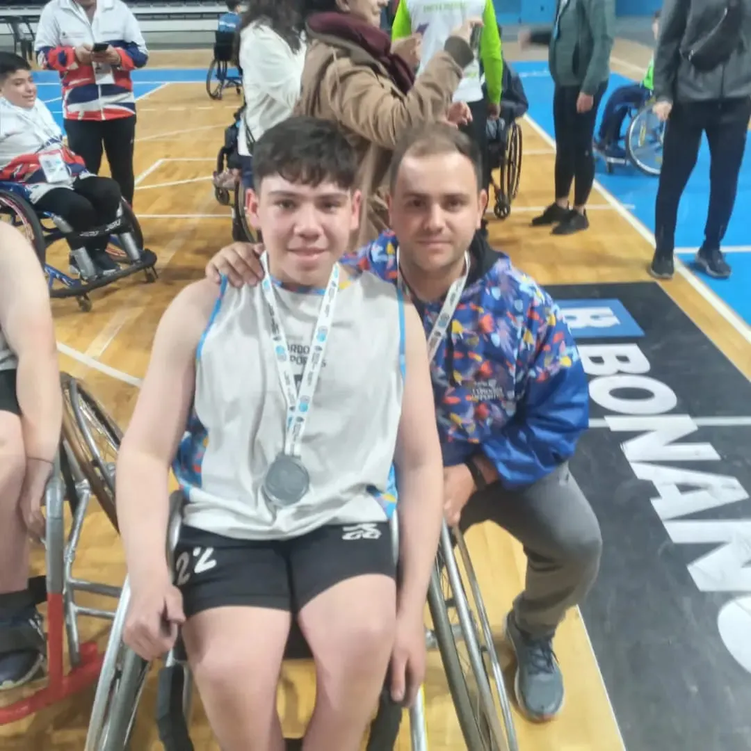 NICO NAVARRO LEDESMA  (33)