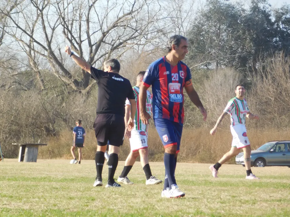 Los Profesionales +43 (16)