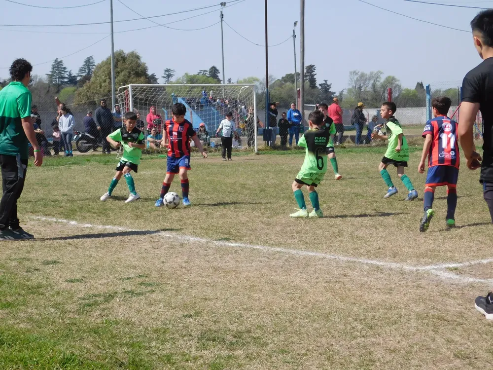 Centro Social Banda Norte Correos Renato Cesarini (106)