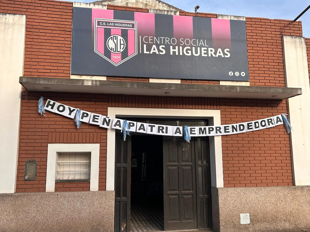 PEÑA (3)