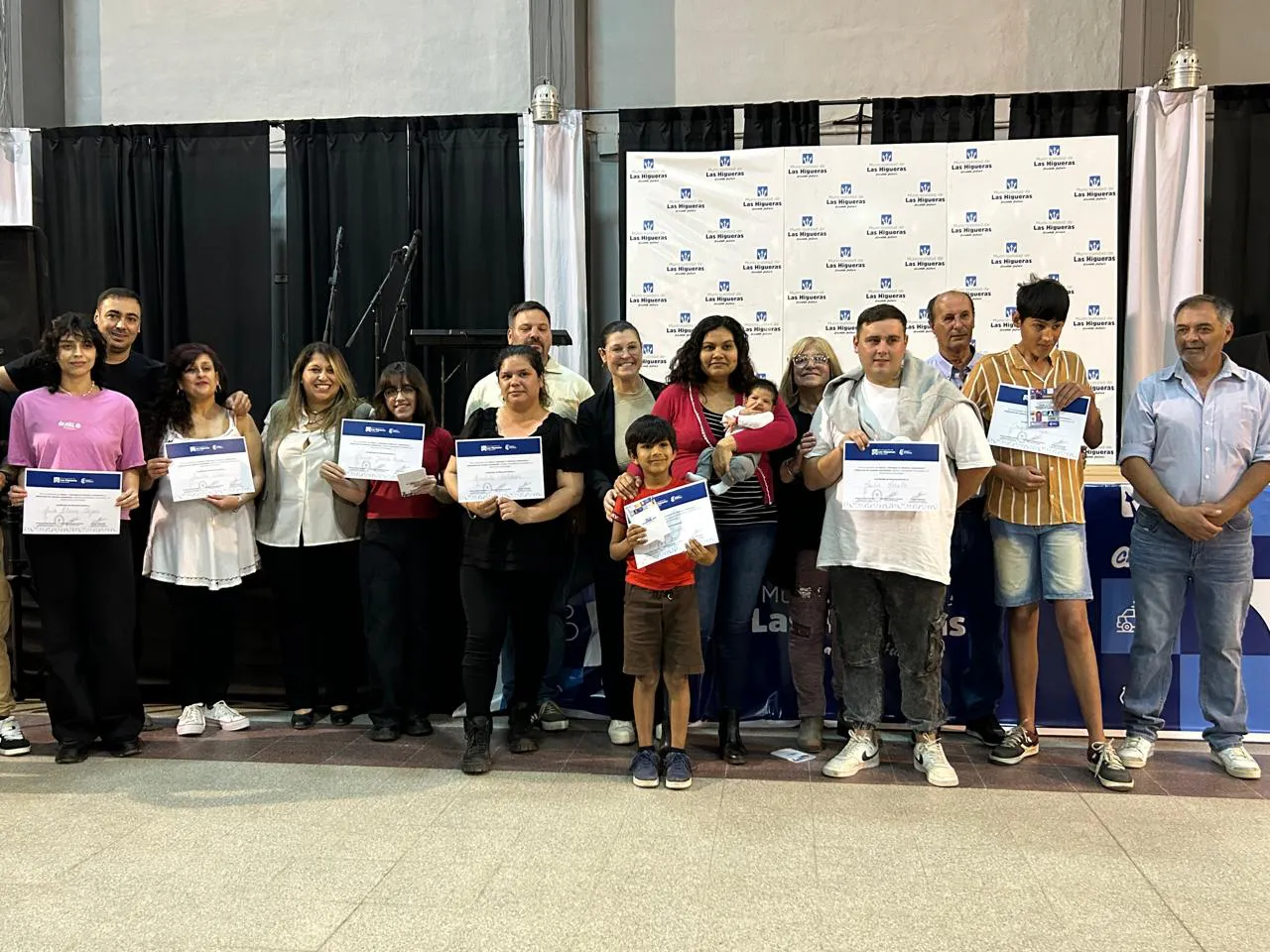 ESTUDIANTES DESTACADOS 2025 (17)