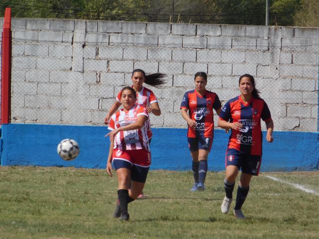 FEMENINO SPORTIVO MUNICIPAL (45)
