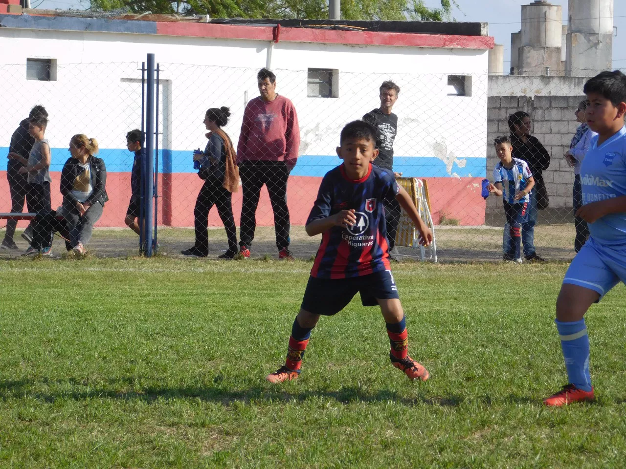 Centro Social Las Higueras Correos y Telecomunicaciones Deportivo Municipal Adela María (327)