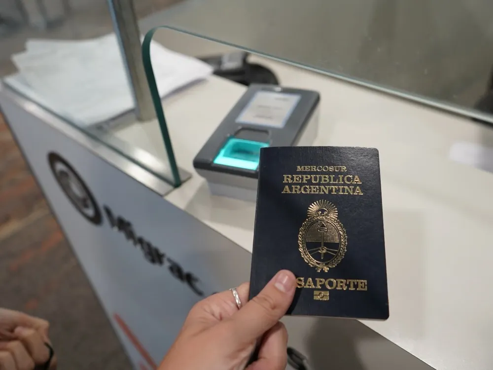 PASAPORTE