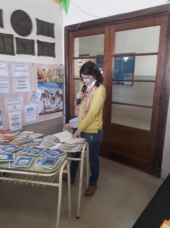 SUELTA DE LIBROS (9)