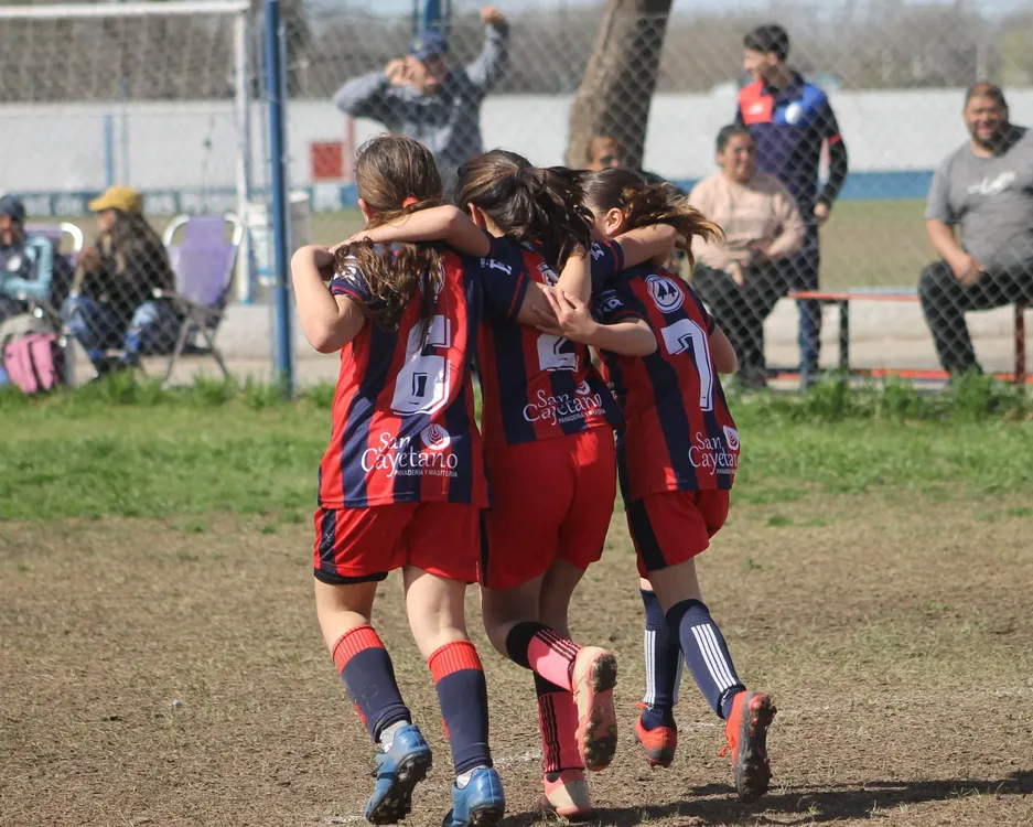 CENTRO SOCIAL FEMENINO (2)