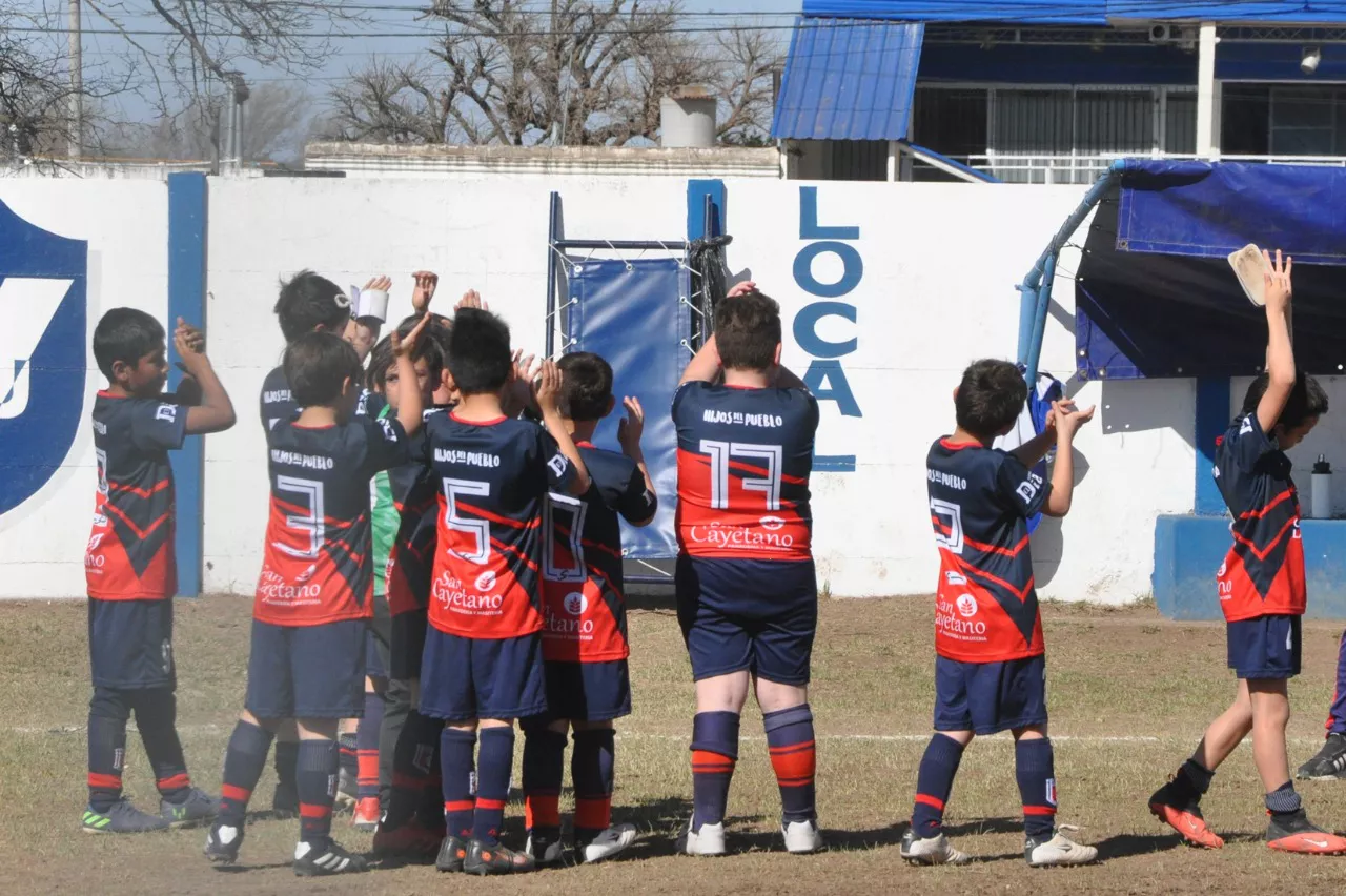 Centro Social vs Municipal Adelia María vs Juventud Unida (124)