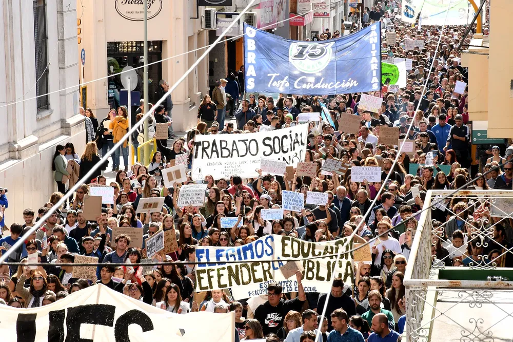 440321110_943056664487369_8417990690266931079_n