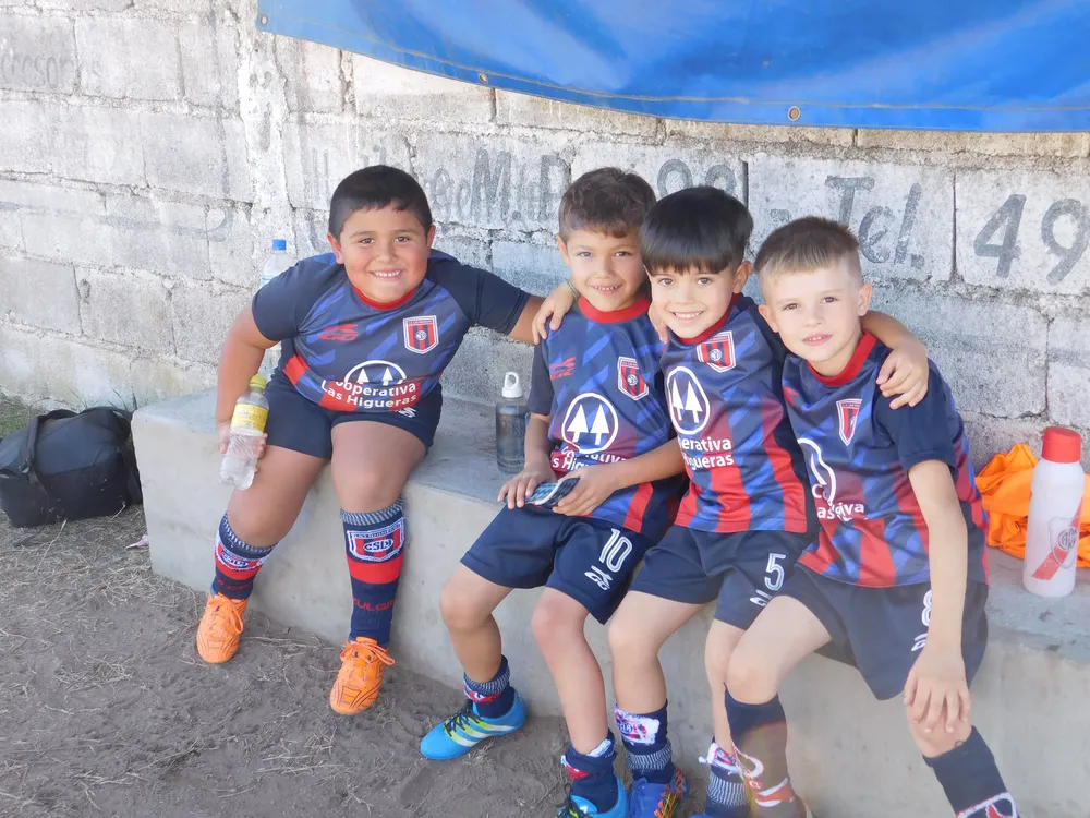 Infantiles Juveniles Centro Social San Lorenzo Bulnes Ateneo Vecinos Argentinso Jrs (33)