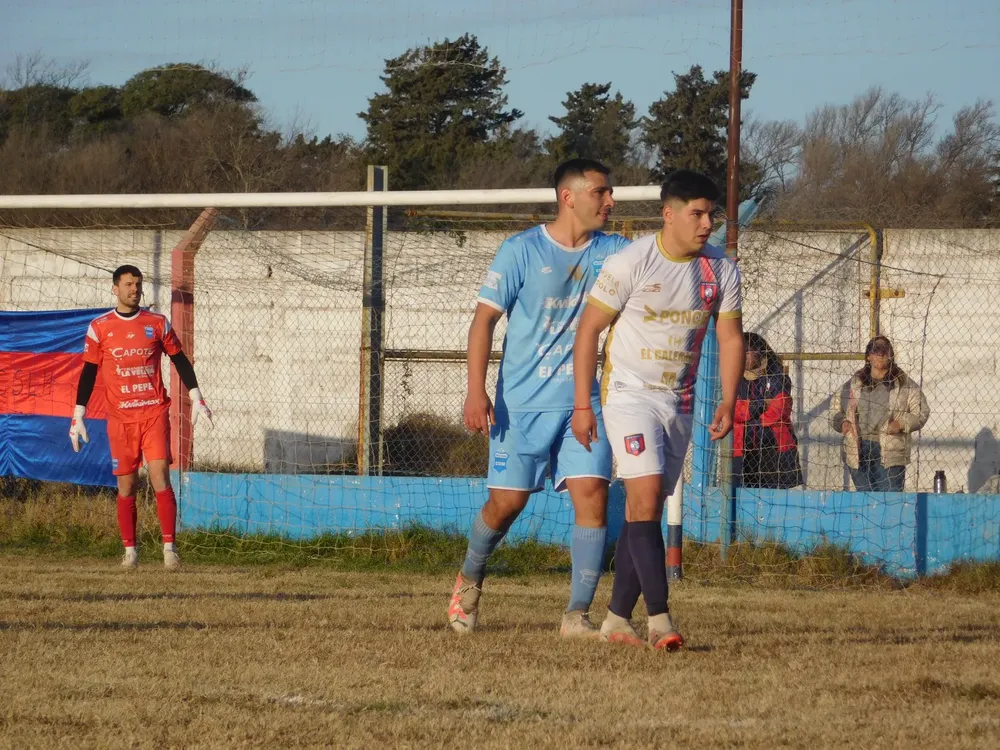 Centro Social vs Deportivo Municipal Adelia María  (3)