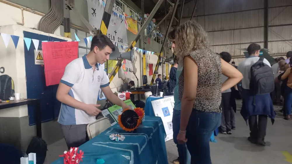 MUESTRA EDUCATIVA (11)