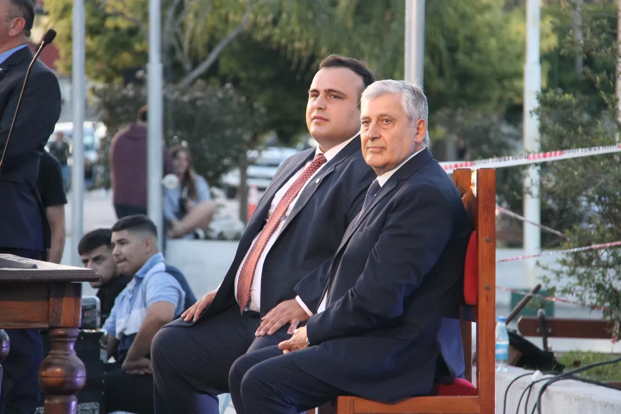 8a02861fb6b9a5171d68ba3cf60b5c2d274ec1a8