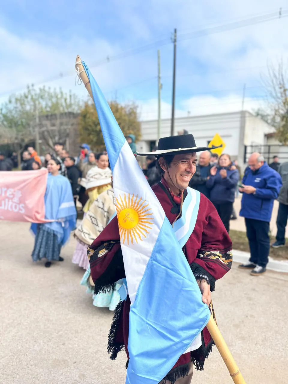 25 DE MAYO (36)