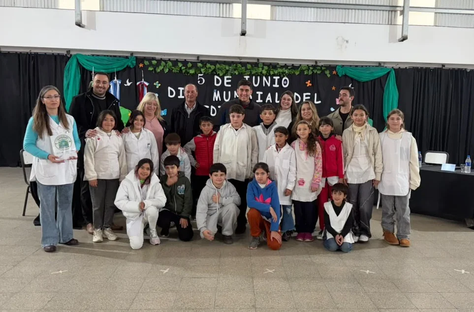 GUARDIANES DEL MEDIO AMBIENTE (1)