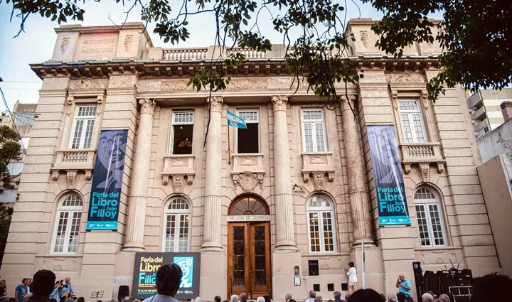 FERIA DEL LIBRO JUAN FILLOY (2)