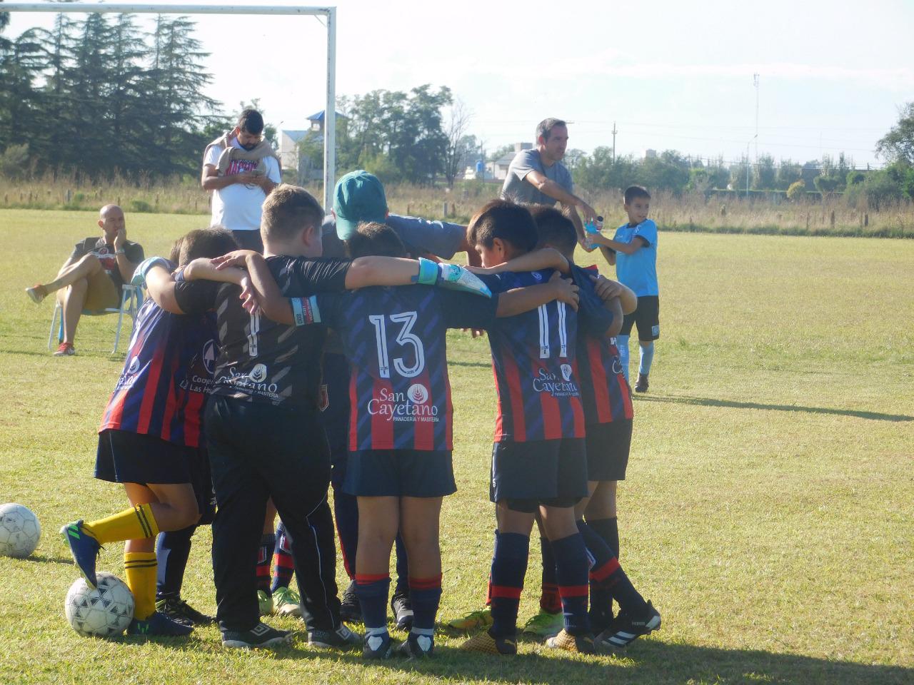 Centro Social Categoria 2013 Relampago Estudiantes (56)