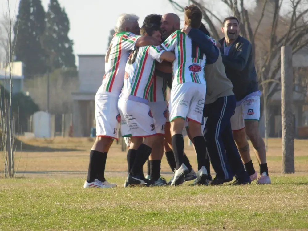 Los Profesionales +43 (24)