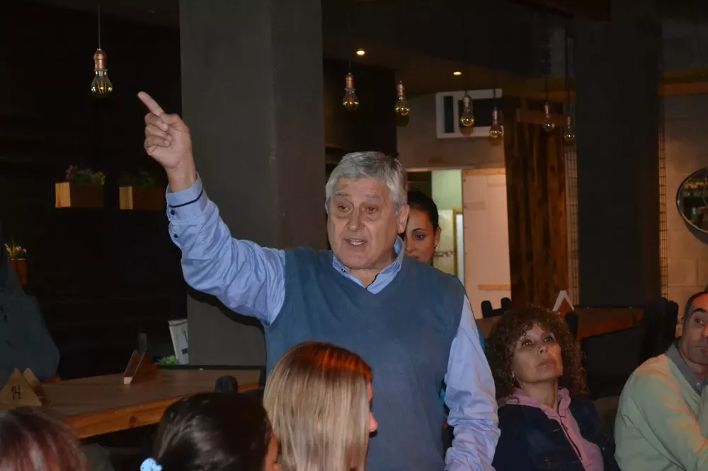 Escudero Alberto Sirio Libanés (4)