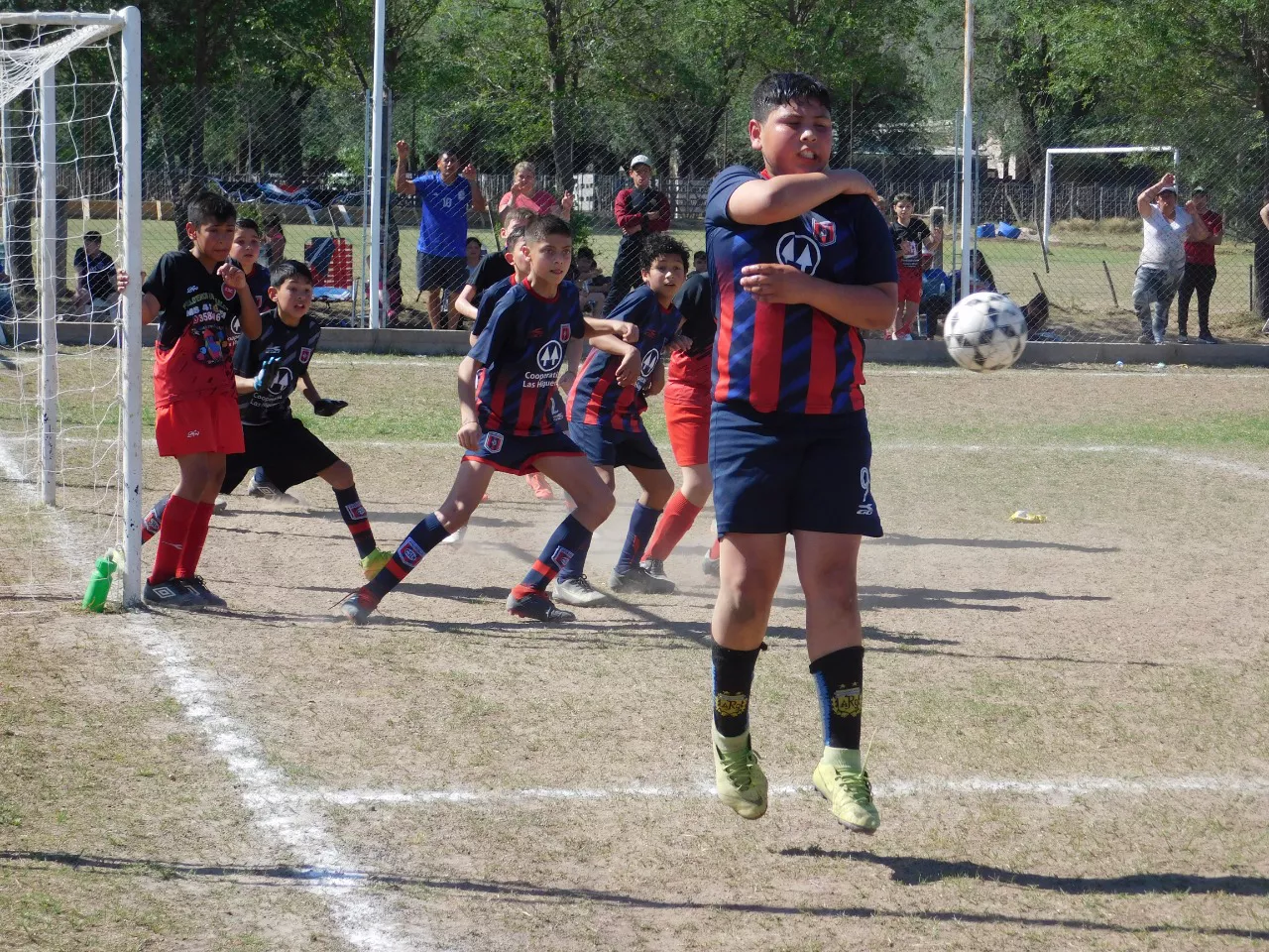 Centro Social vs Alberdi B vs San Cayetano (132)