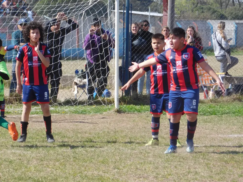 Centro Social Banda Norte Correos Renato Cesarini (144)
