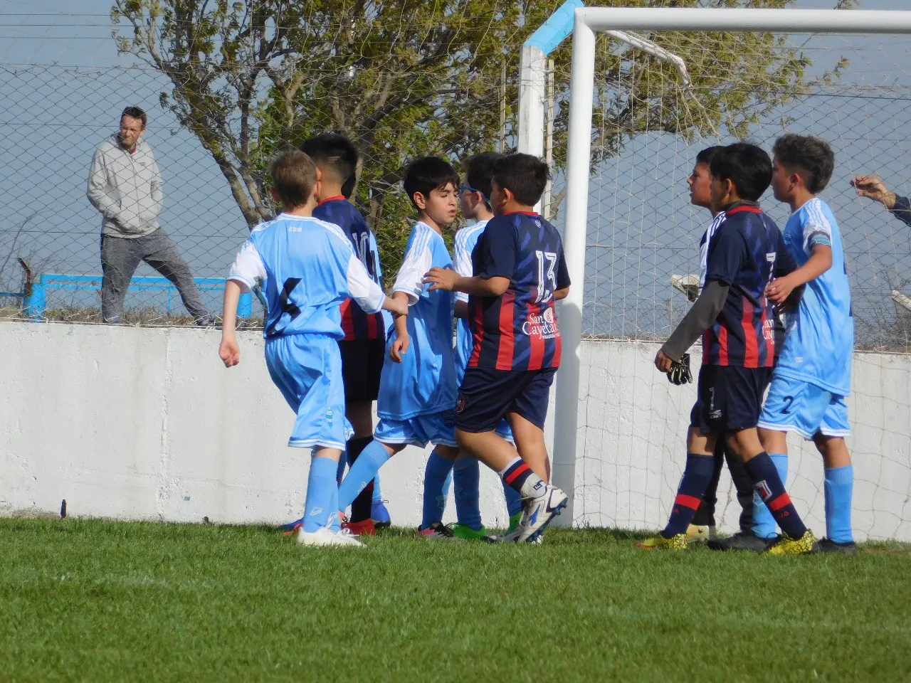 Centro Social Deportivo Municipal Acción Juvenil Socialeritas (99)