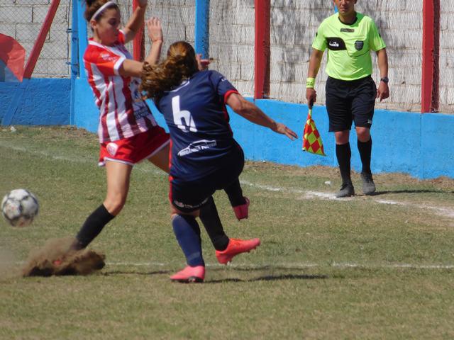 FEMENINO SPORTIVO MUNICIPAL (52)