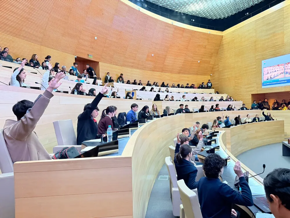 PROGRAMA ESTUDIANTES LEGISLADORES (10)