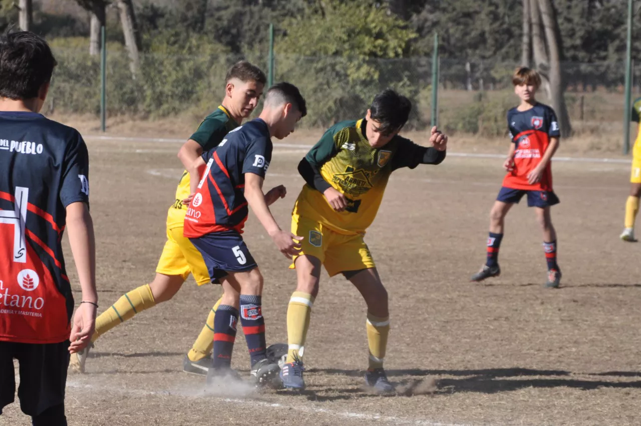Centro Social vs Roncedo vs Deportivo Rio Cuarto (36)
