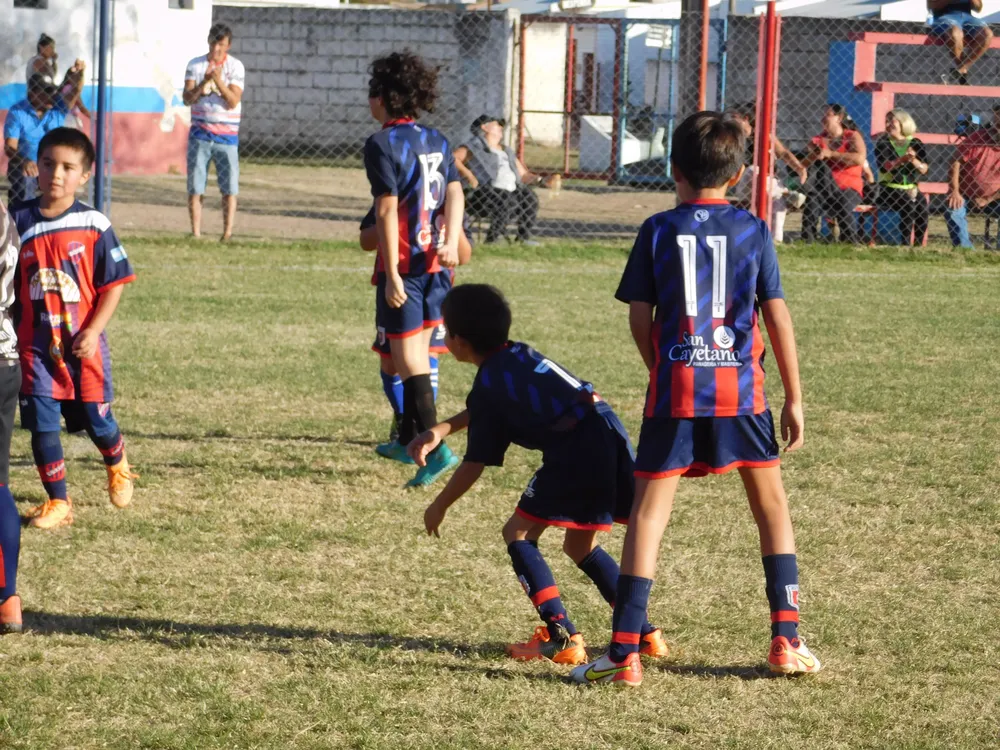 Infantiles Juveniles Centro Social San Lorenzo Bulnes Ateneo Vecinos Argentinso Jrs (91)