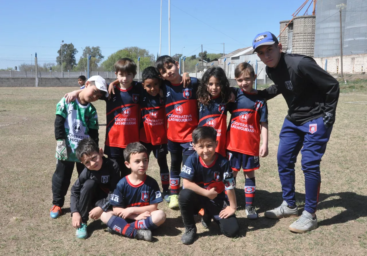 Centro Social vs Defensores de Alberdi vs Juventud Unida Río Cuarto (114)