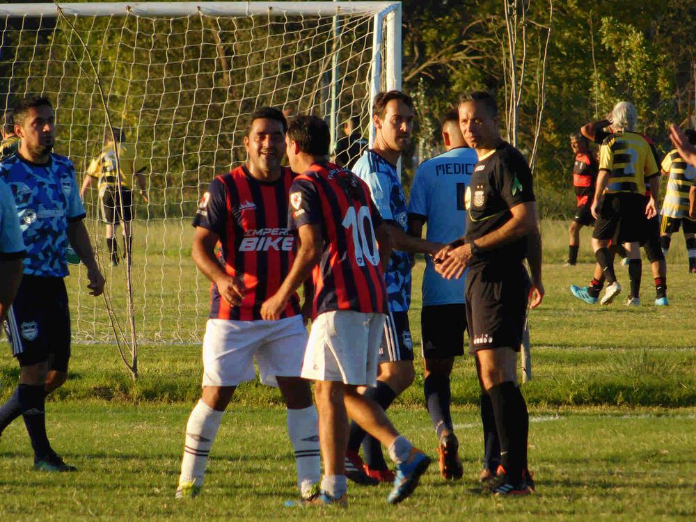 Profes Senior vs Medicos_54