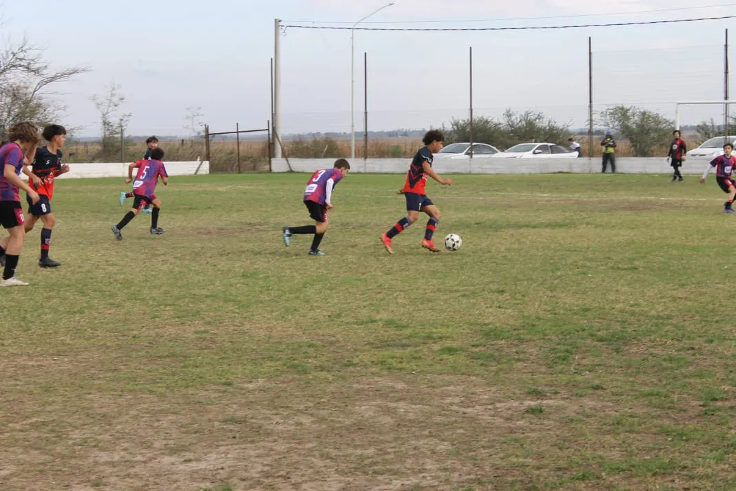 Fecha 10 Infantiles Juveniles Centro Social Fusión FC Atenas B (7)