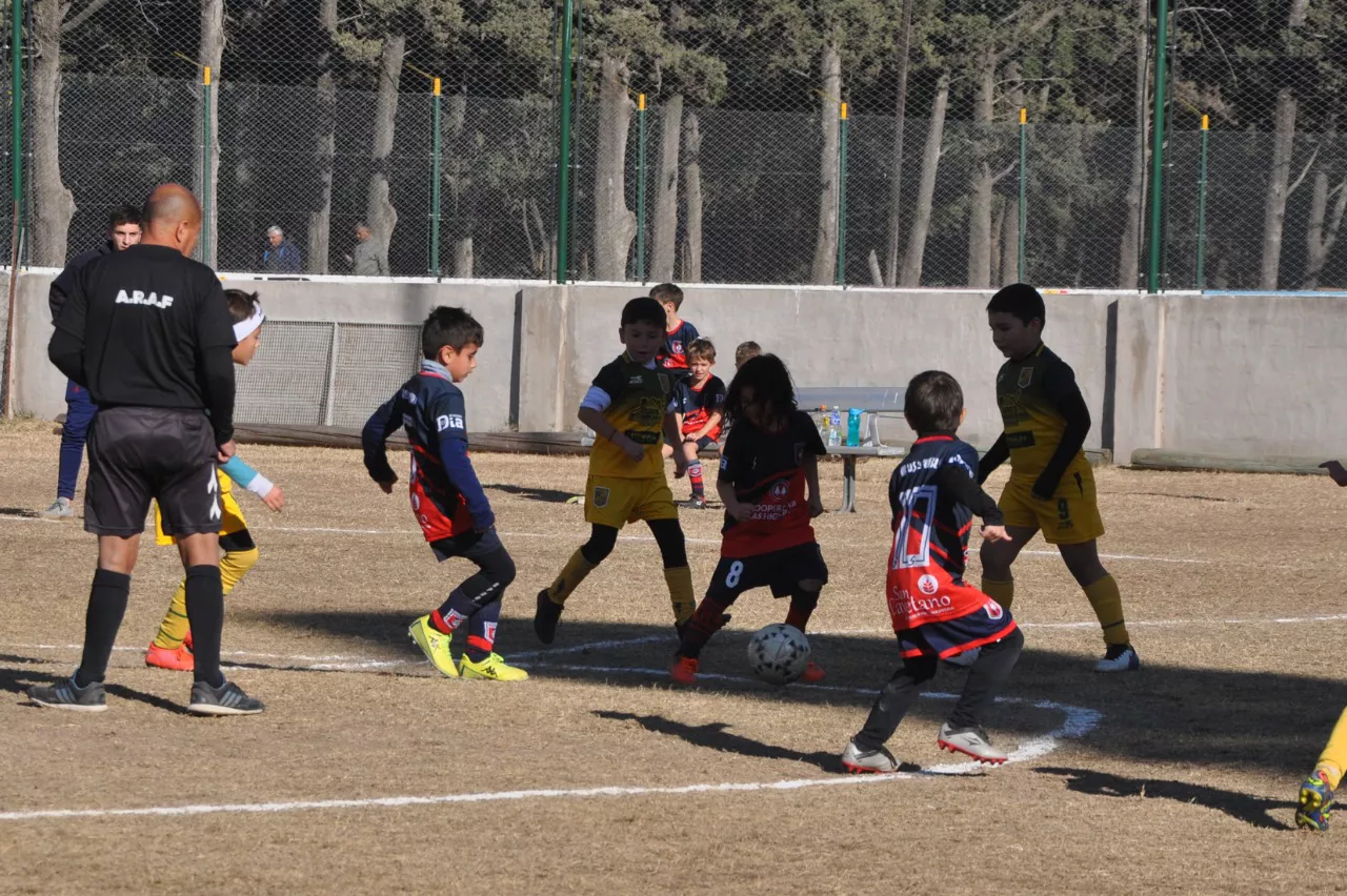 Centro Social vs Roncedo vs Deportivo Rio Cuarto (16)