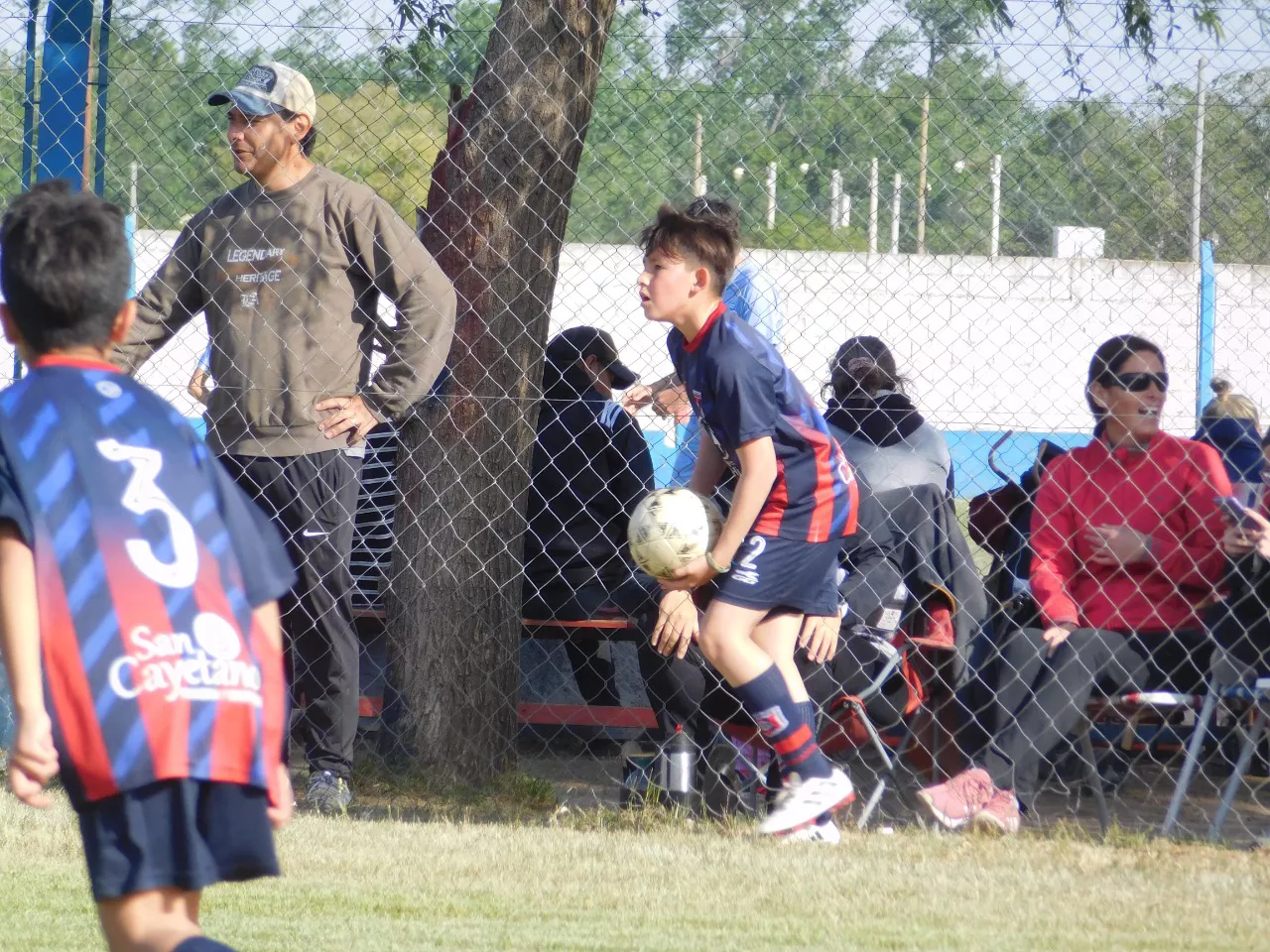 Centro Social Las Higueras Correos y Telecomunicaciones Deportivo Municipal Adela María (324)
