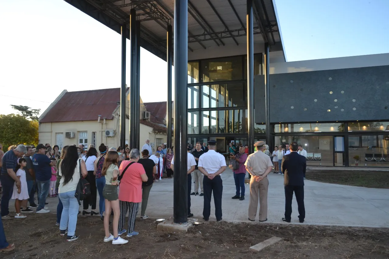 Escudero Inauguración Municipalidad (1)