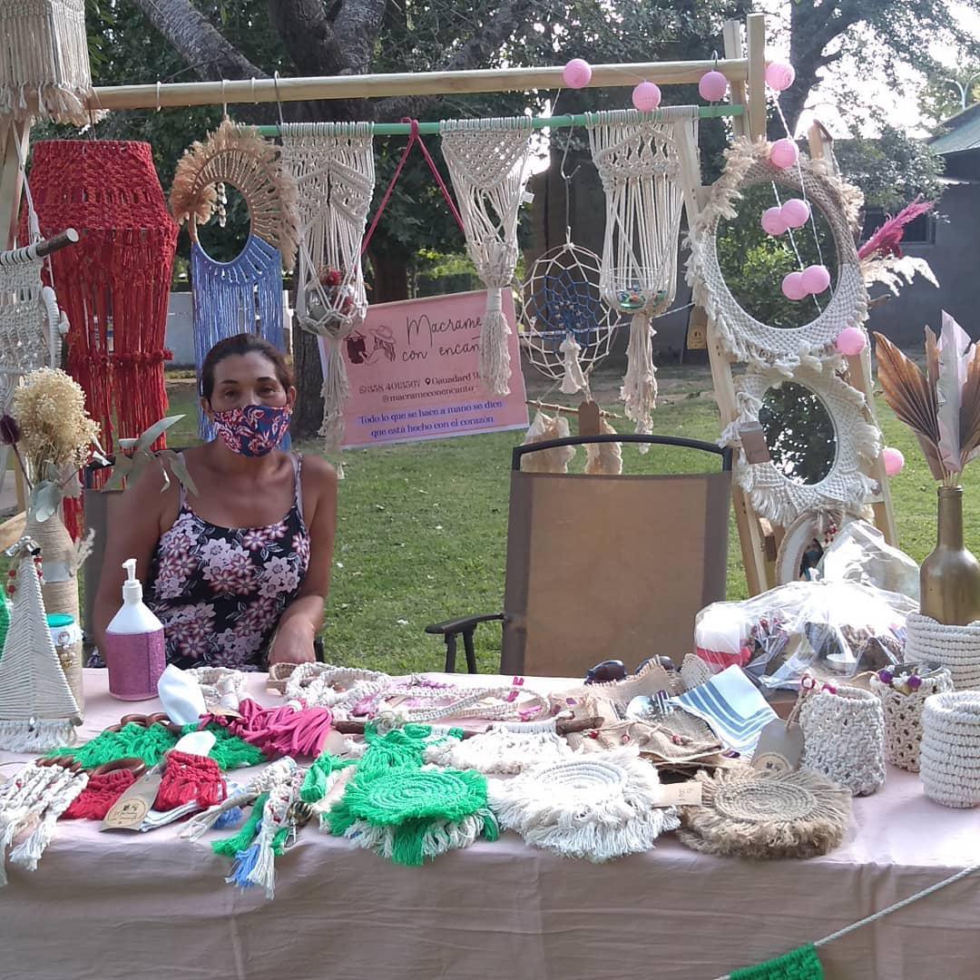 FERIA NAVIDEÑA PRESENCIAL  (10)