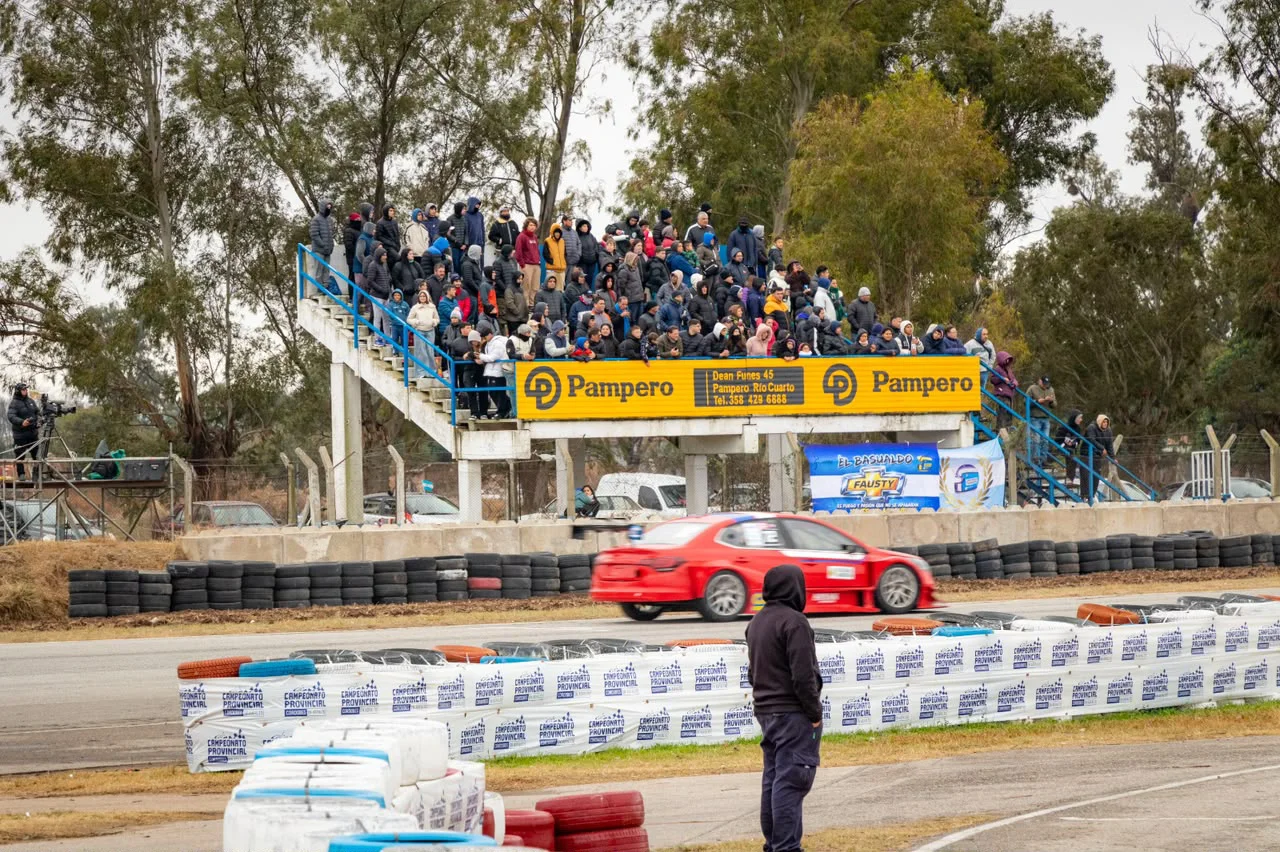 TURISMO PISTA (2)