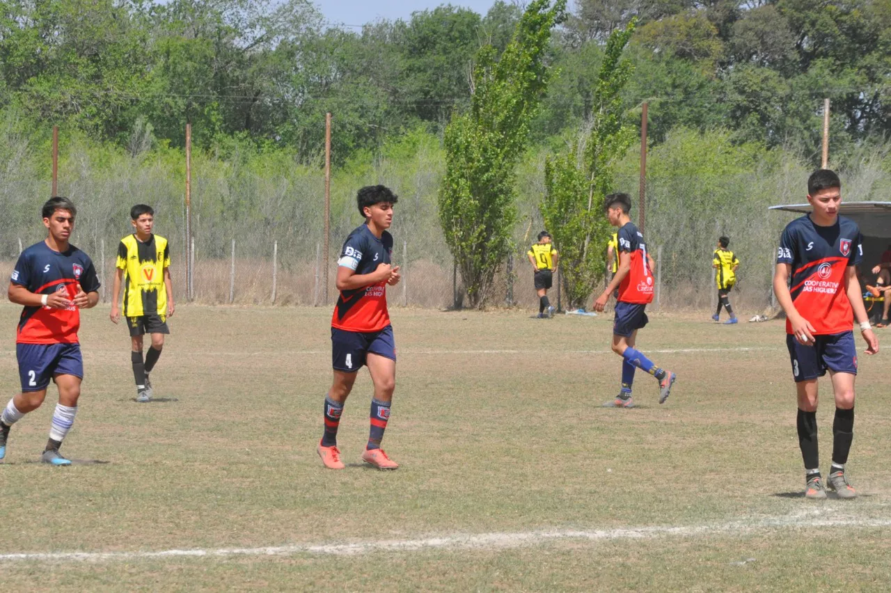 Centro Social Las Higueras Correos y Telecomunicaciones Deportivo Municipal Adela María (22)