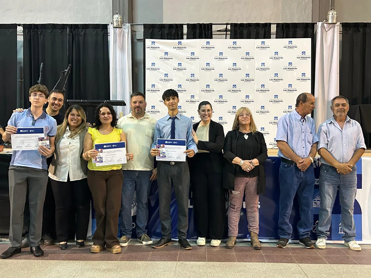 ESTUDIANTES DESTACADOS 2025 (13)