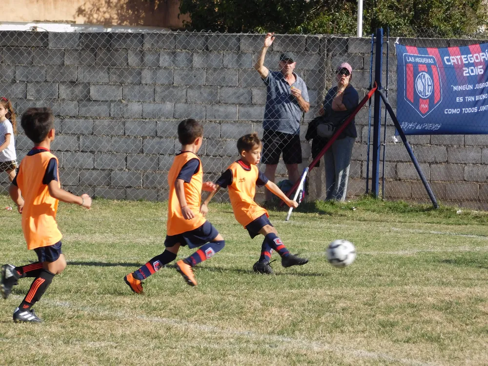 Infantiles Juveniles Centro Social San Lorenzo Bulnes Ateneo Vecinos Argentinso Jrs (26)
