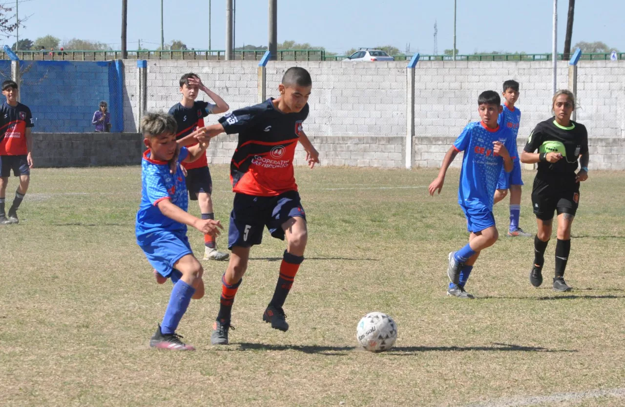 Centro Social vs Defensores de Alberdi vs Juventud Unida Río Cuarto (169)