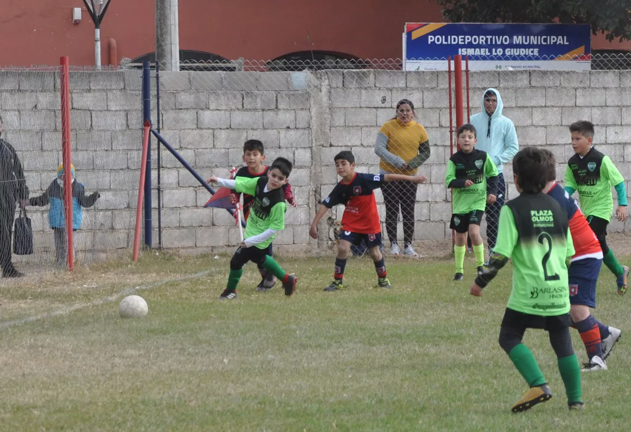 Centro Social vs Lutgardis vs Banda Norte (111)