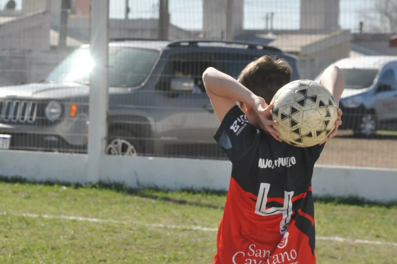 Centro Social vs Municipal Adelia María vs Juventud Unida (130)