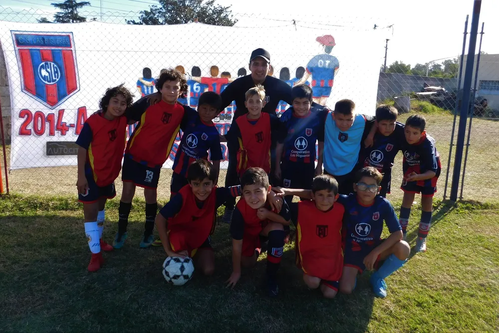 Infantiles Juveniles Centro Social San Lorenzo Bulnes Ateneo Vecinos Argentinso Jrs (43)