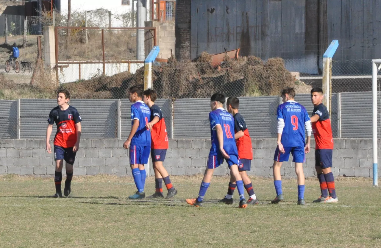 Centro Social vs Defensores de Alberdi vs Juventud Unida Río Cuarto (199)