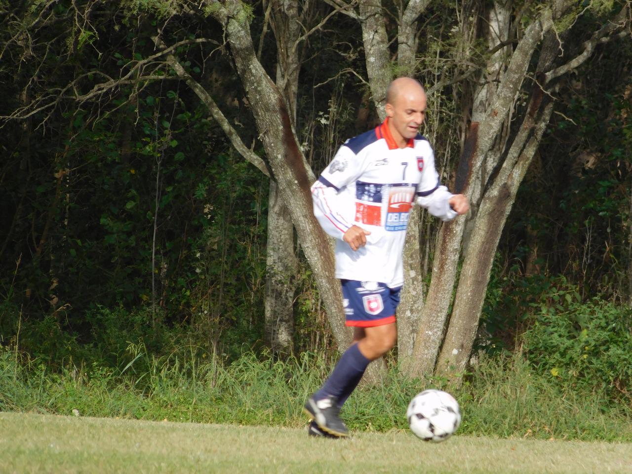 Profesionales Las Higueras vs DGI (6)