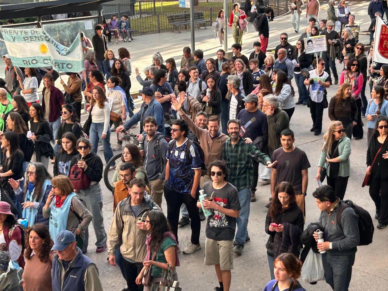 MARCHA (15)