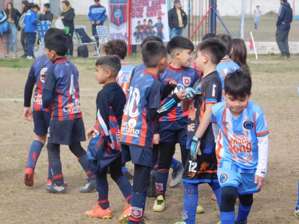 Centro Social Las Higueras Infanto Juvenil Ateneo Vecinos (210)
