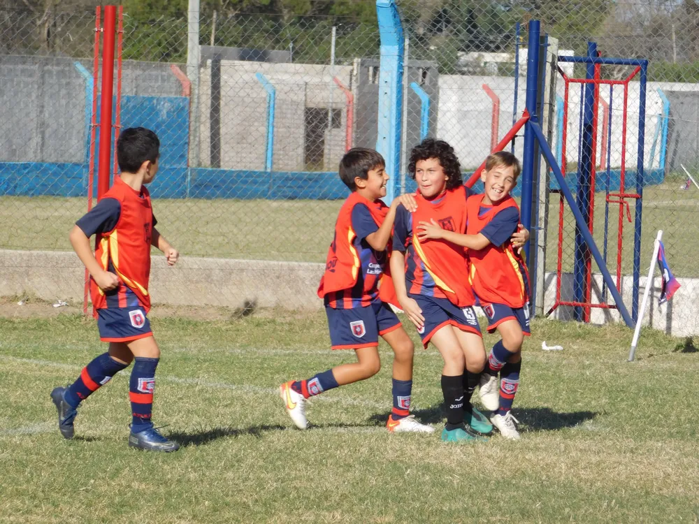 Infantiles Juveniles Centro Social San Lorenzo Bulnes Ateneo Vecinos Argentinso Jrs (52)