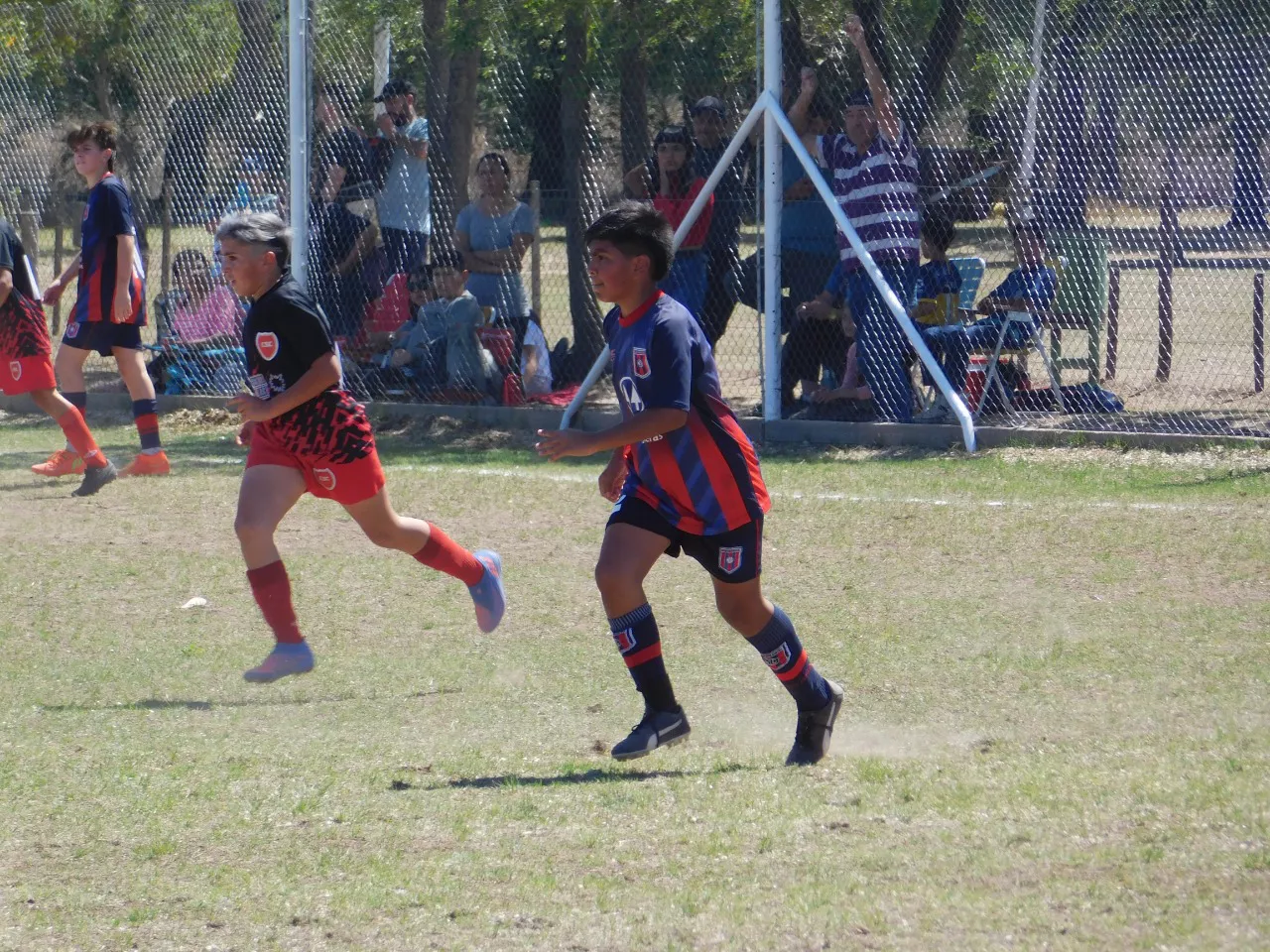 Centro Social vs Alberdi B vs San Cayetano (32)